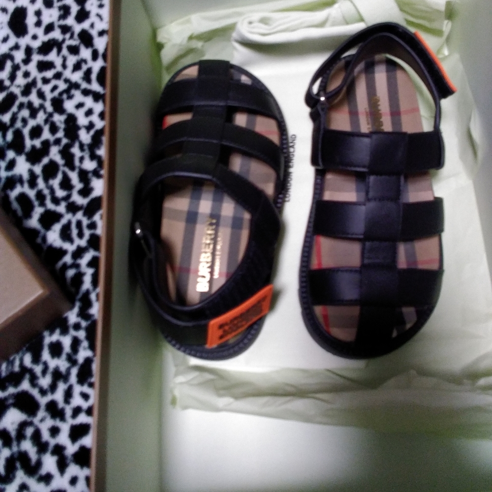 Burberry Kid Sandals